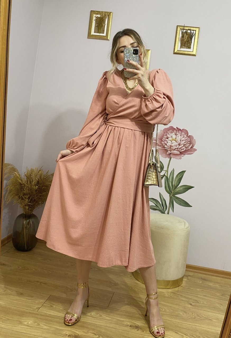 PEMBE KRUVAZE YAKA ELBİSE