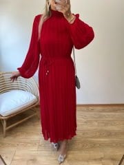 TASARIM MODEL PİLİSE KUMAŞ UZUN KOLLU ELBİSE KIRMIZI