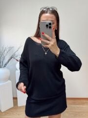 SİYAH YAKASI DİKİŞSİZ TRİKO