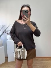 KOYU KAHVE YAKASI DİKİŞSİZ TRİKO