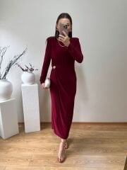 SANDY KUMAŞ VATKALI VE TOKA DETAYLI KRUVAZE ELBİSE BORDO