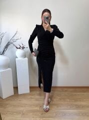 OMUZLARI VATKALI ÖNDEN DRAPELİ TAŞLI ELBİSE