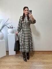 MARKA MODEL EKOSE DESENLİ KUŞAKLI MİDİ ELBİSE YEŞİL