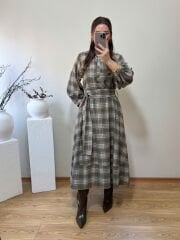 MARKA MODEL EKOSE DESENLİ KUŞAKLI MİDİ ELBİSE YEŞİL