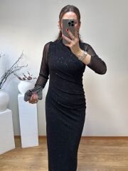 DRAPELİ KENDİNDEN SİMLİ TÜL ELBİSE SİYAH