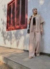 PİLİSE KUMAŞ BEJ KISA KOLLU GÖMLEK PANTOLON TAKIM