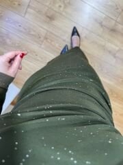 DRAPELİ KENDİNDEN SİMLİ TÜL ELBİSE YEŞİL