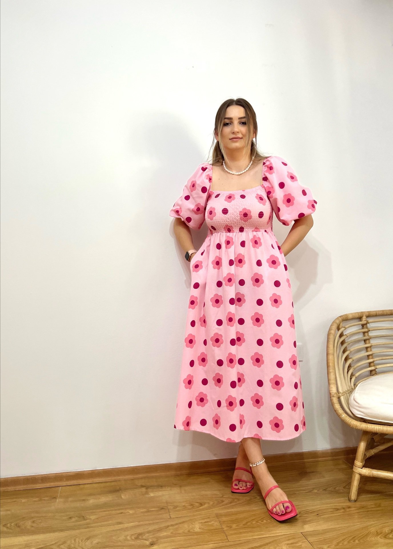 ŞEKER PEMBE ÇİÇEKLİ  POPLİN KUMAŞ BALON KOL ELBİSE