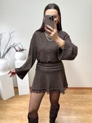 BELİ BÜZGÜLÜ ÇAN KOL ETEK UCU DANTEL DETAYLI ELBİSE