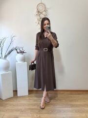 KENDİNDEN KEMERLİ TENSEL KUMAŞ GÖMLEK ELBİSE KAHVE