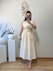 3D ÇİÇEK TASARIMLI GOLD TOKALI BRODE ELBİSE BEJ