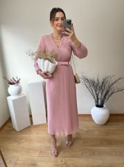 ÖZEL TASARIM KEMERLİ ŞİFON KUMAŞ PİLİSE ELBİSE PEMBE