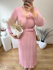 ÖZEL TASARIM KEMERLİ ŞİFON KUMAŞ PİLİSE ELBİSE PEMBE
