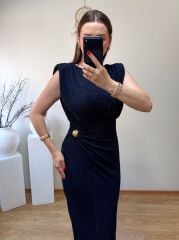 GOLD TOKA DETAYLI SİMLİ KRUVAZE ELBİSE LACİVERT