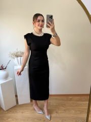 YANDAN DRAPELİ OMUZLARI VATKALI ELBİSE