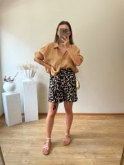 LEOPAR DESEN ŞEHİR BOY BELDEN LASTİKLİ VE YÜKSEK BEL ŞORT