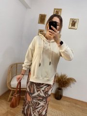 BEJ RENK YANLARI YIRTMAÇLI SWEAT