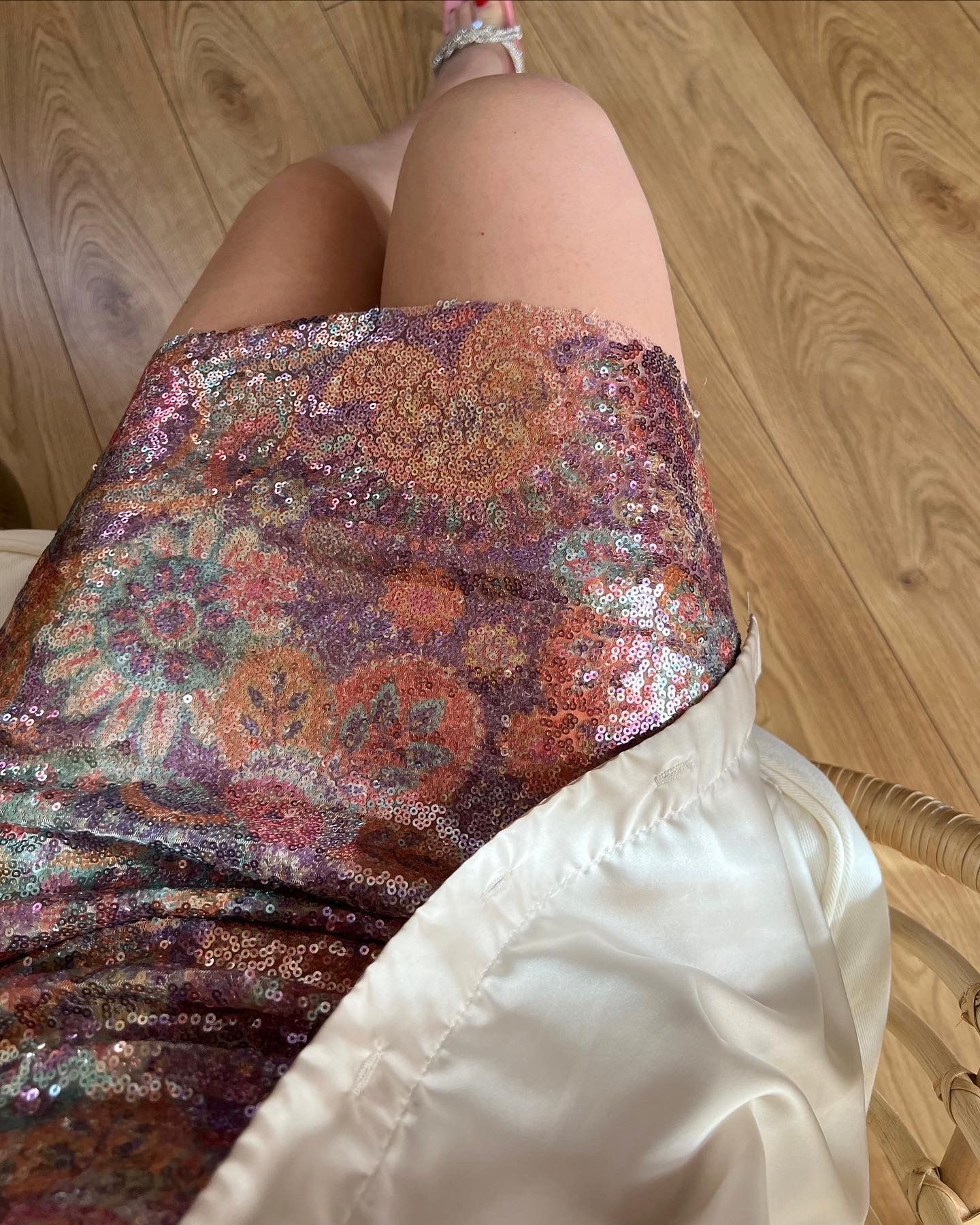 PUL PAYET RENKLİ İÇİ ASTARLI ETEK