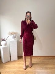 BORDO PAYET DETAYLI ÜSTÜ ŞİFON ELBİSE