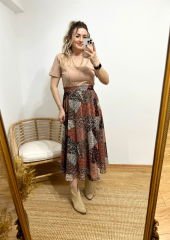 ŞİFON KUMAŞ İÇİ ASTARLI BELİ LASTİKLİ ÇITIR DESEN KAHVE RENGİ ETEK