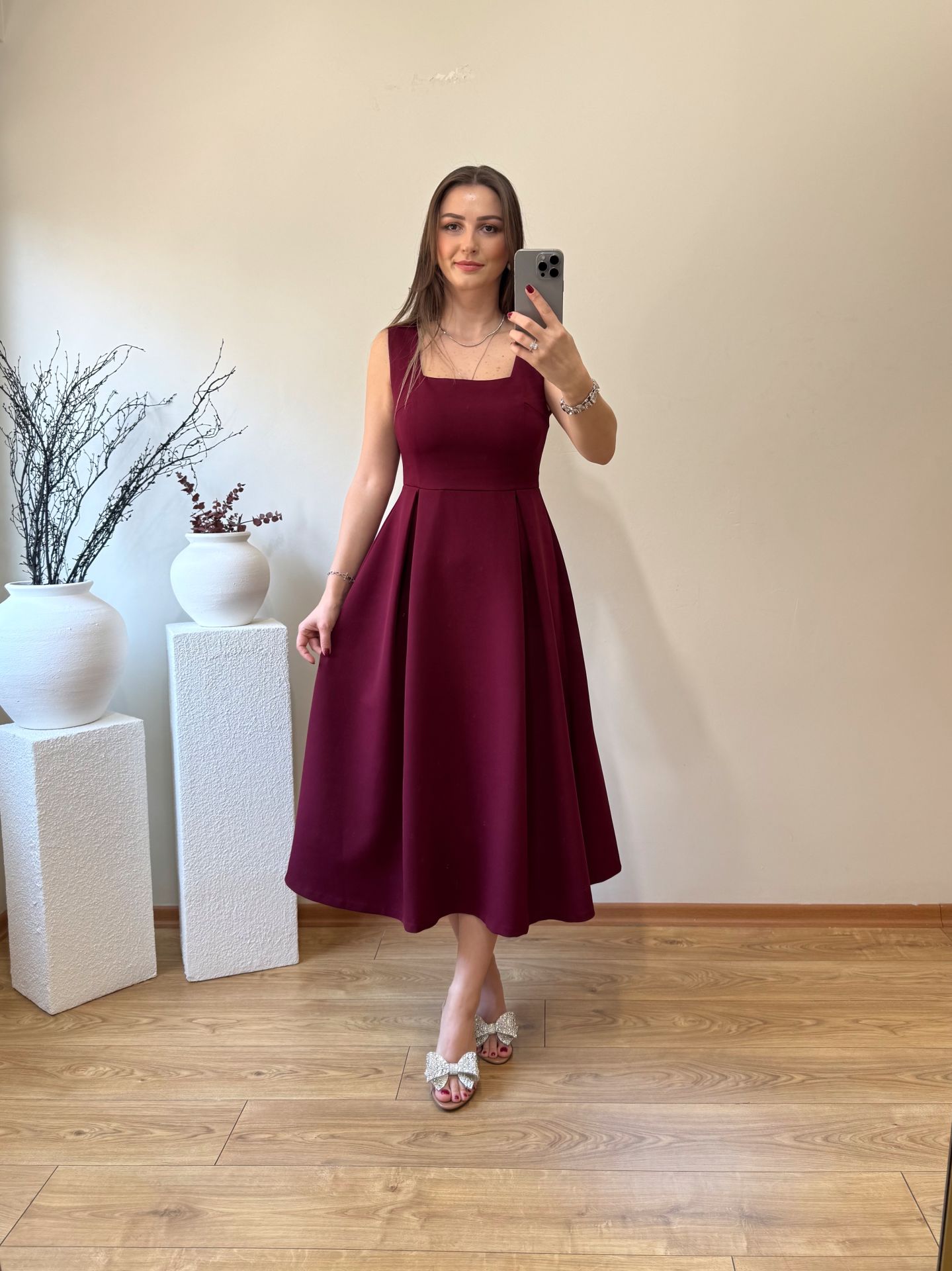 KARE YAKA PİLİSELİ ÇAN ELBİSE BORDO