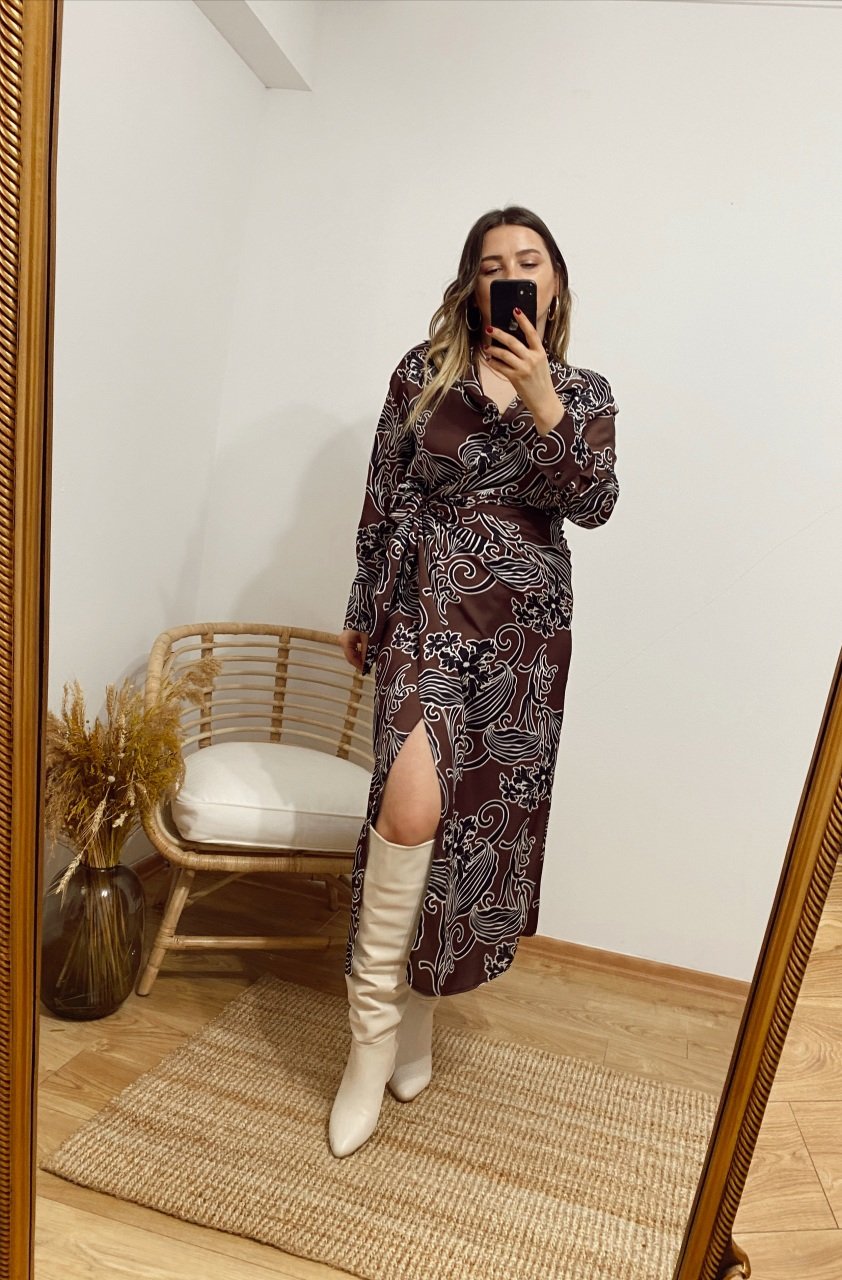 ORJİNAL MODEL KAHVE DESENLİ SATEN KRUVAZE ELBİSE