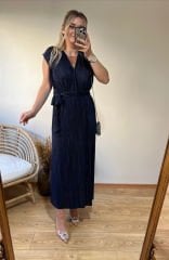 KRUVAZE YAKA PİLİSE KUMAŞ GÖĞÜS ALTINDAN LASTİKLİ ELBİSE LACİVERT