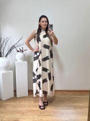 MARKA MODEL İÇİ ASTARLI VE BOYUNDAN BAĞLAMALI ŞİFON ELBİSE