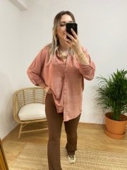 SATEN PİLİSE KUMAŞ GÜL KURUSU RAHAT KALIP ARKASI UZUN GÖMLEK