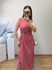 GOLD TOKA DETAYLI ESNEK İTHAL KREP KUMAŞ MARKA MODEL ELBİSE ( KARGO ÇIKIŞI 17 HAZİRAN İTİBARİ İLE )