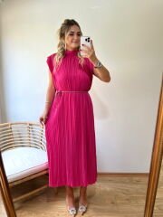 TASARIM MODEL PİLİSE KUMAŞ KEMERLİ ELBİSE PEMBE