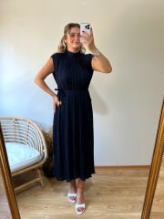 TASARIM MODEL PİLİSE KUMAŞ ELBİSE LACİVERT