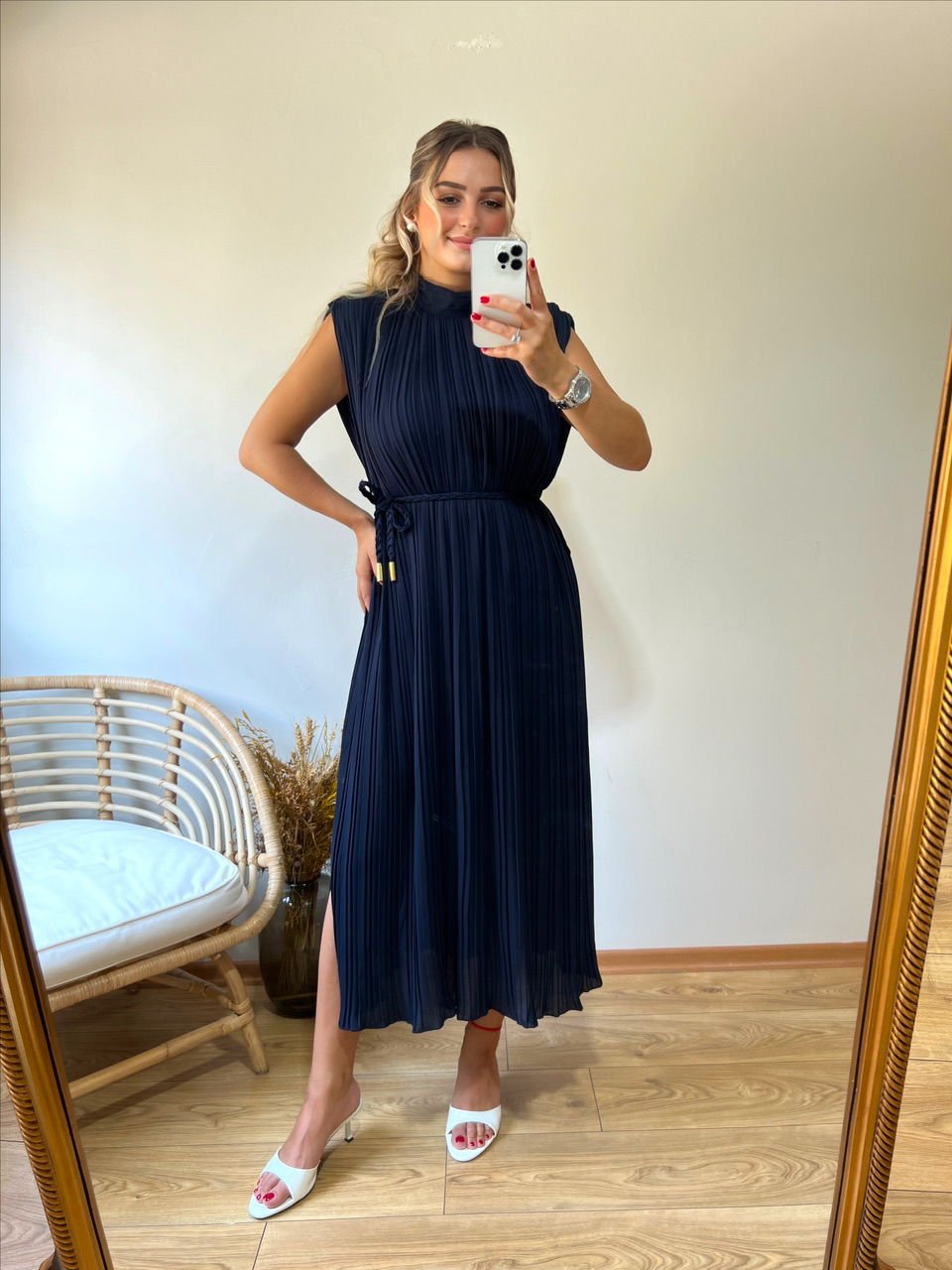 TASARIM MODEL PİLİSE KUMAŞ ELBİSE LACİVERT