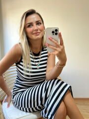 FULL LİKRALI BEYAZ ÜZERİ SİYAH ÇİZGİLİ BASİC ELBİSE