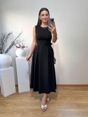 KEMERLİ VE PİLELİ İTHAL KREP KUMAŞ ELBİSE SİYAH